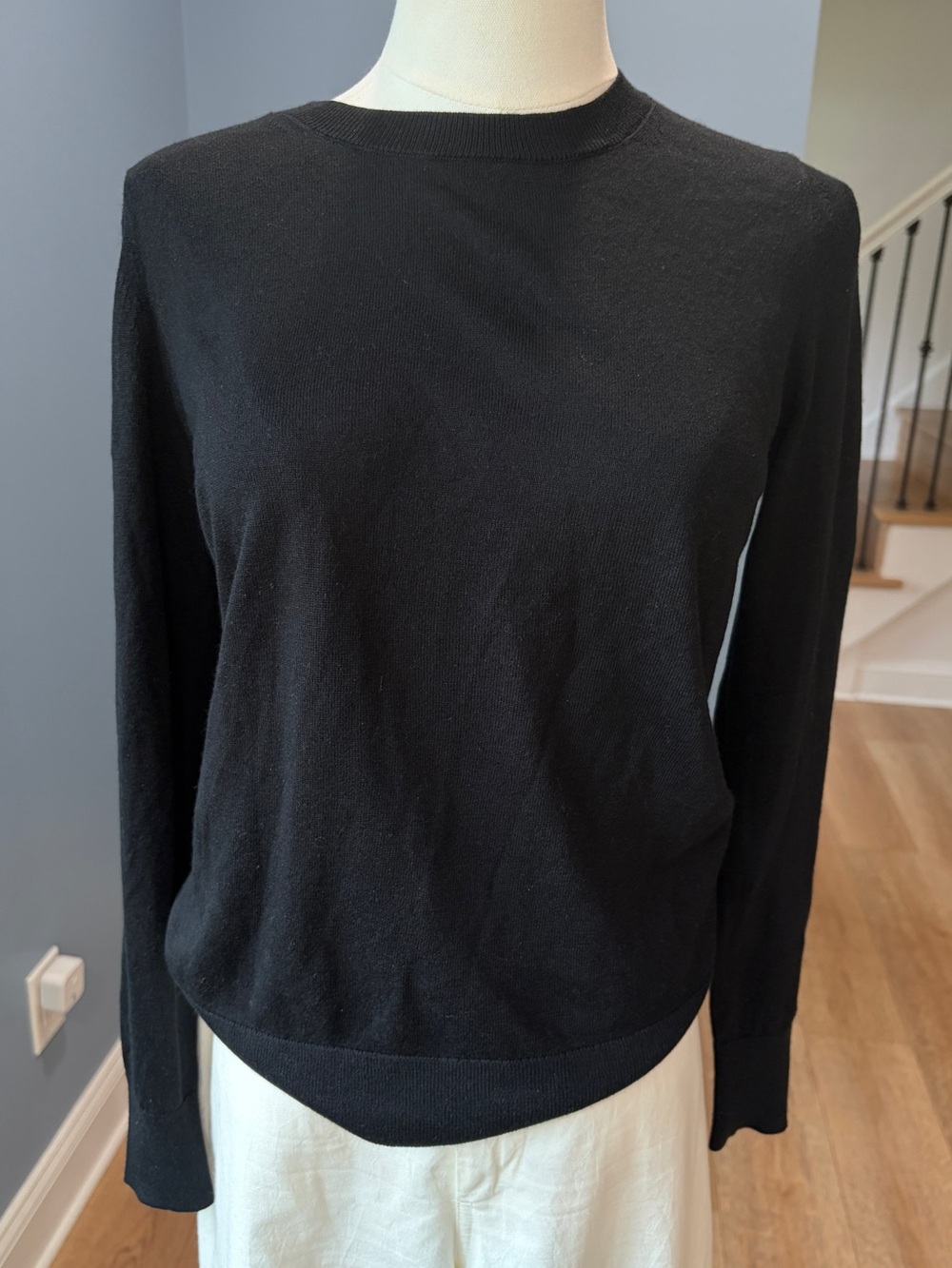Banana Republic Silk Cashmere Black Crewneck Sweater Size S